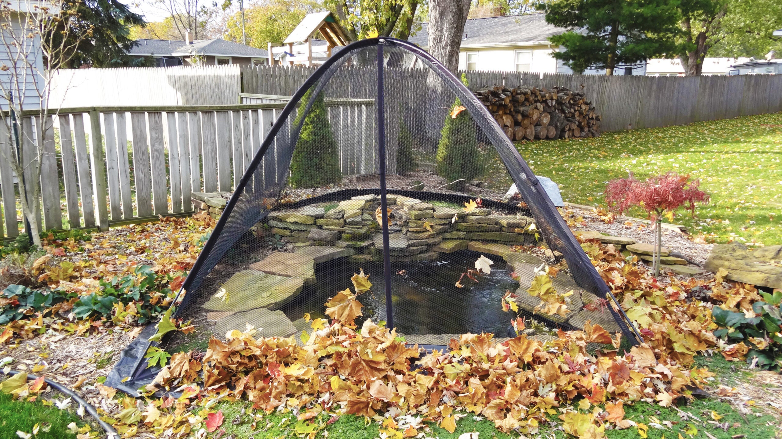 Deluxe Pond Cover Tent