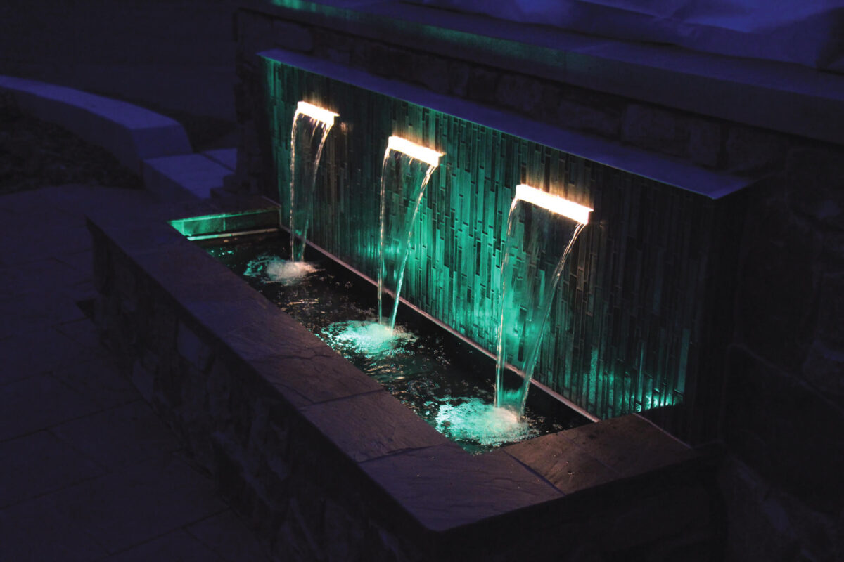 Vianti Falls 11.5″ Spillway Kit With Blue Light - Thumbnail 5
