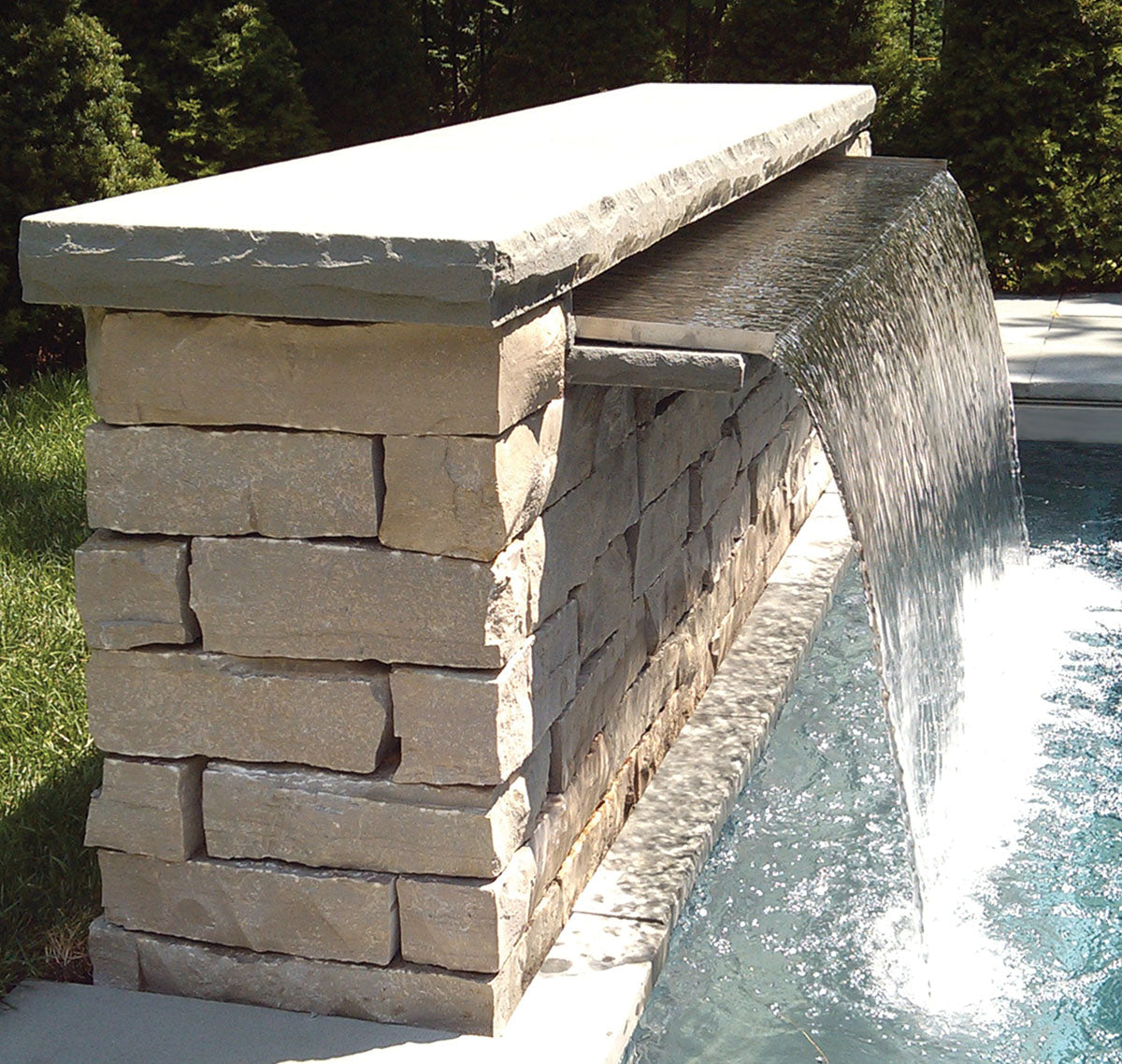 Vianti Falls™ Spillways - 15" lip