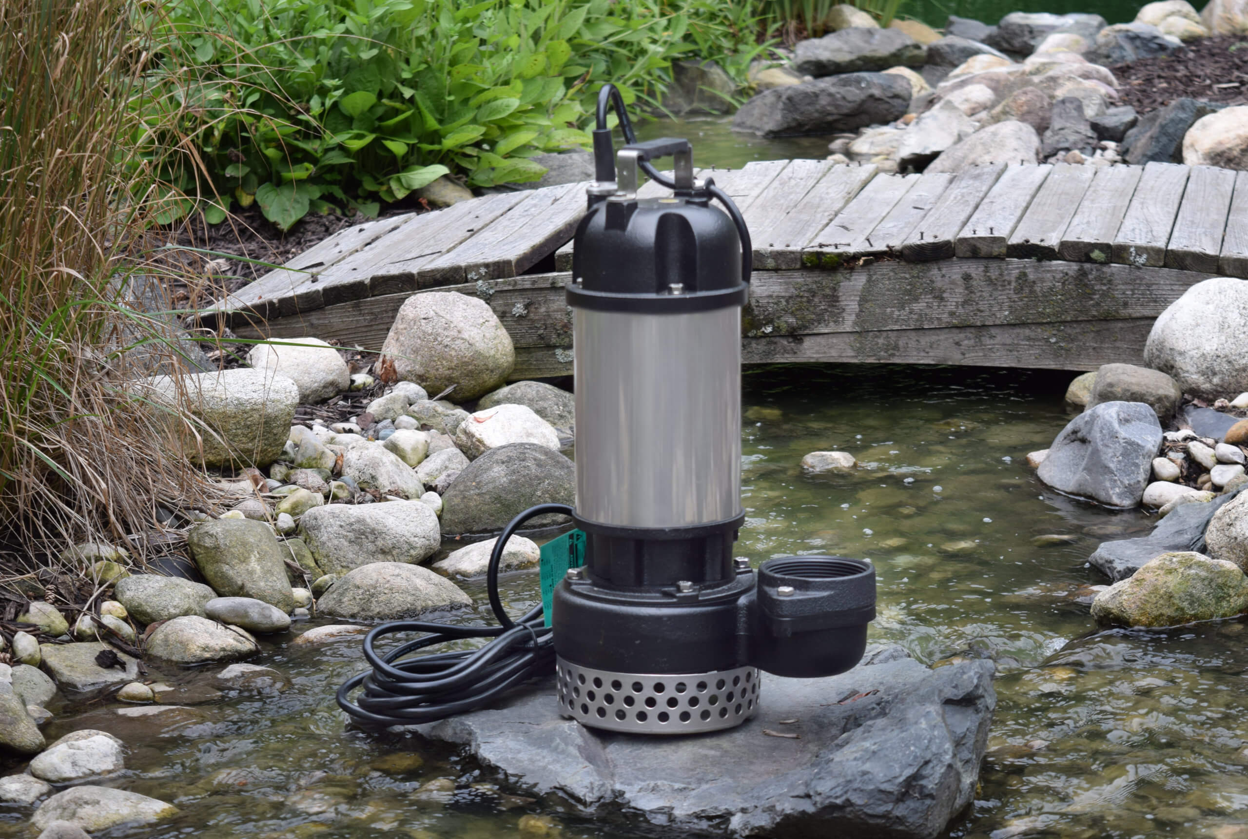 TM Series™ Stainless Steel, High Volume, Low Head Pump For Streams and Waterfalls