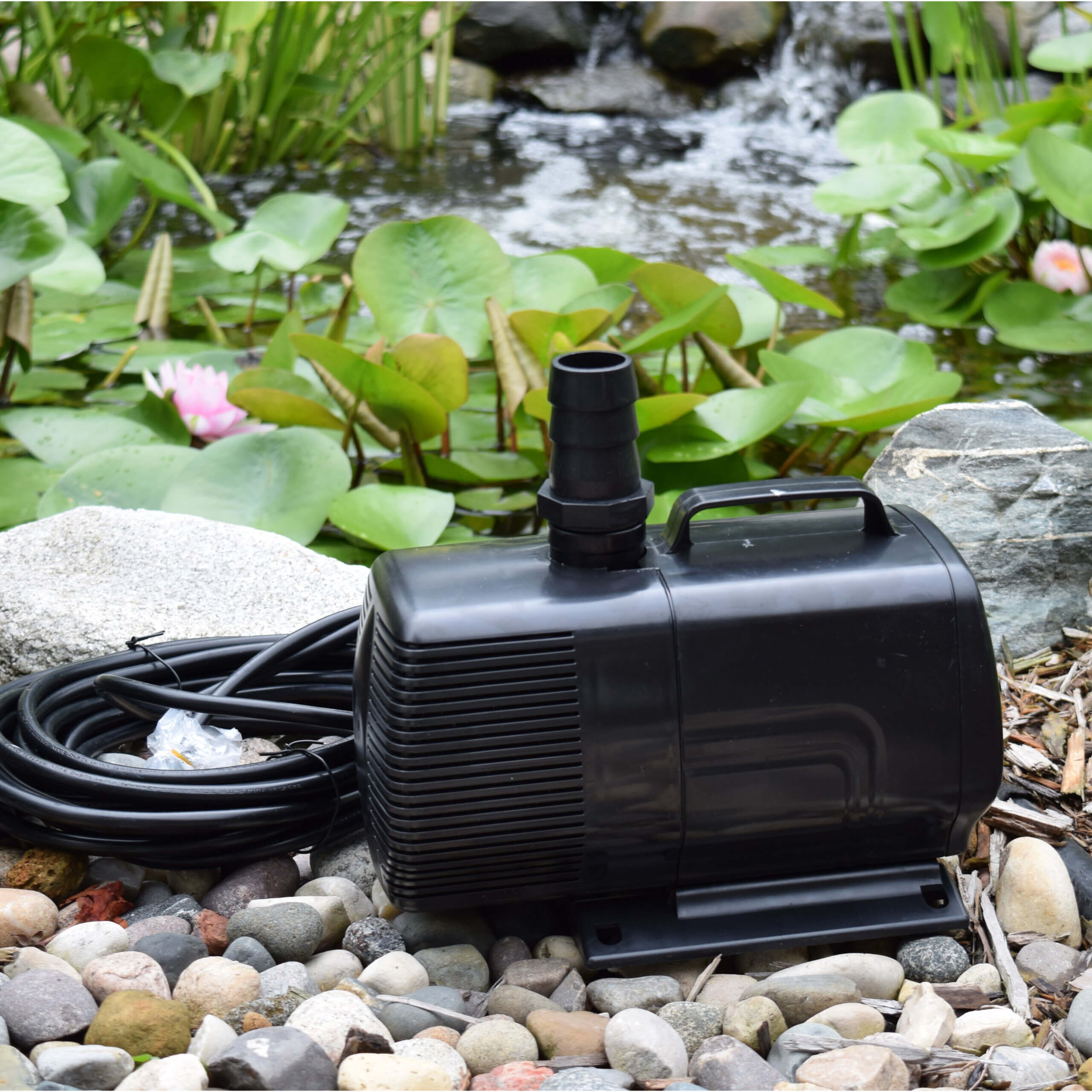 EP Series Submersible Mag Drive Pumps for Small Water Features by EasyPro