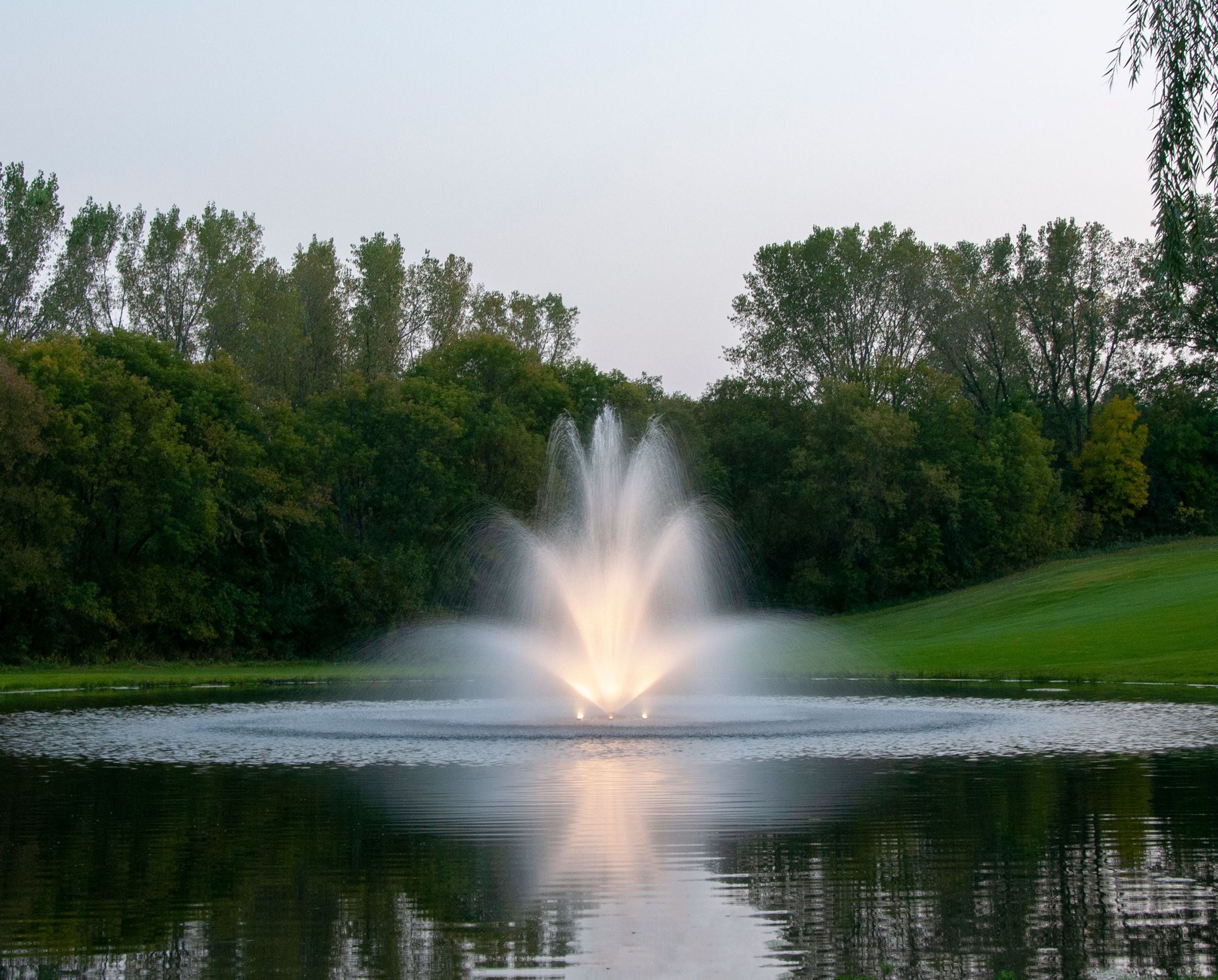 Kasco Marine 5 HP J Series Decorative Pond/Lake Fountain